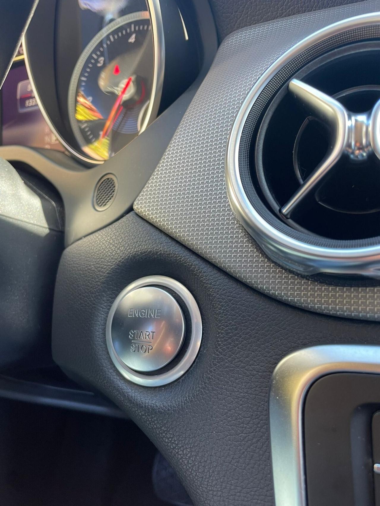 Mercedes-benz GLA 200 d Automatic Premium