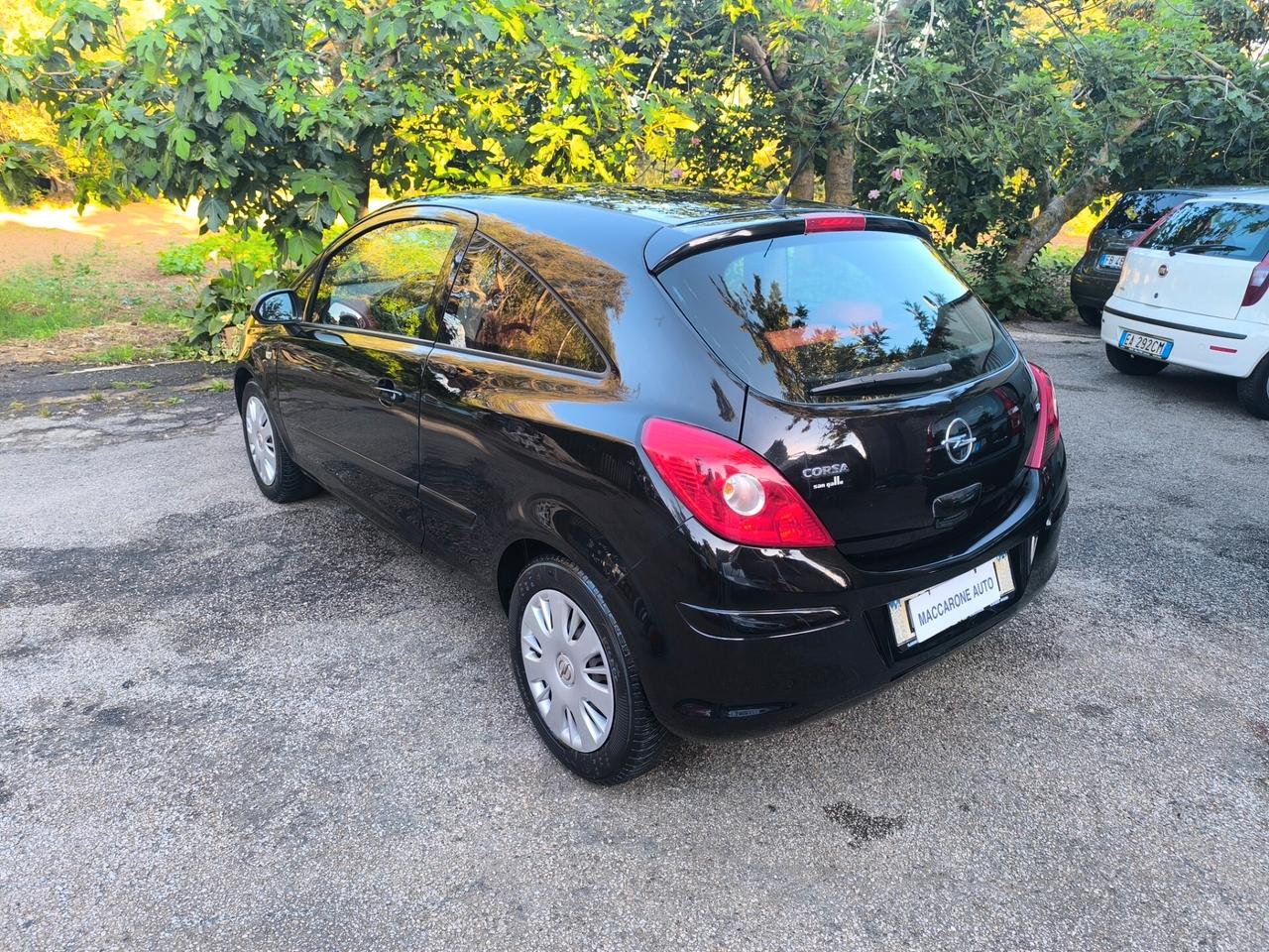 Opel Corsa 1.2 3 porte Enjoy