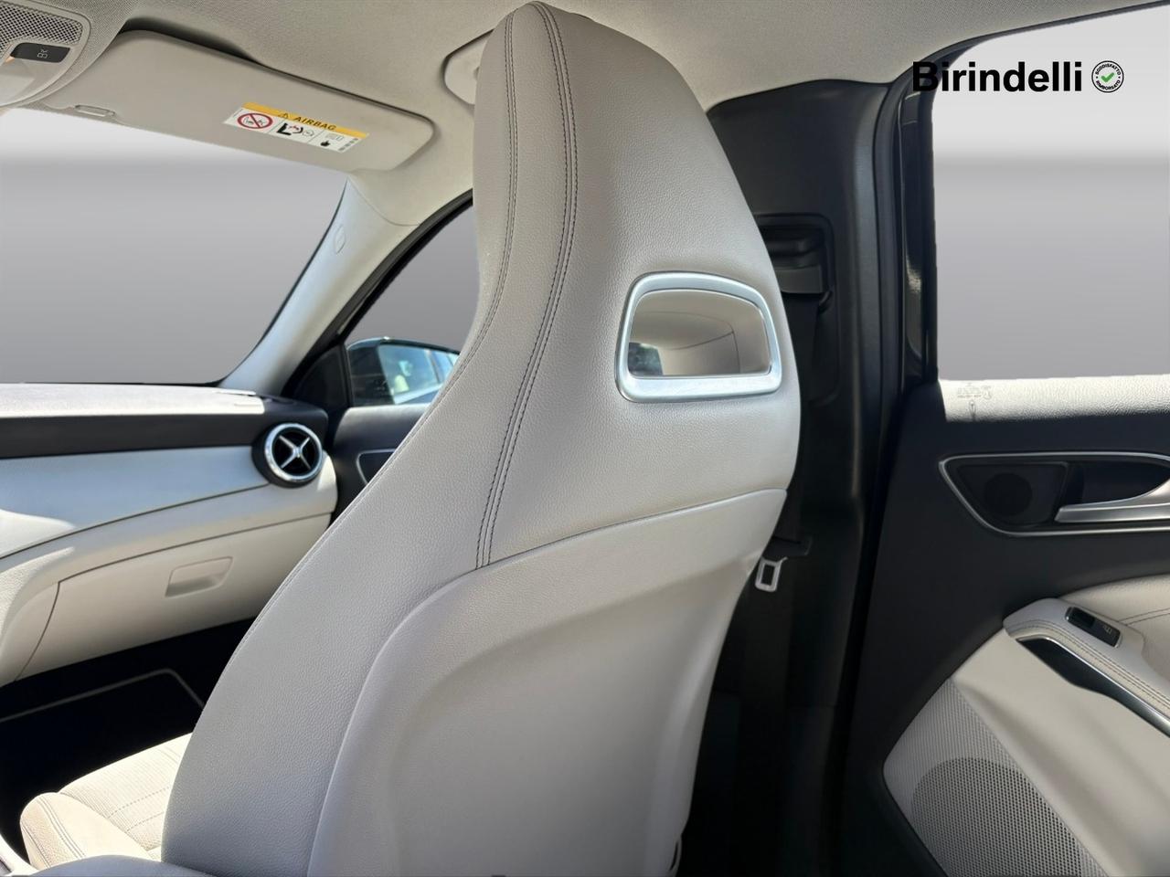 Mercedes-Benz GLA (X156) - GLA 180 d Automatic Executive