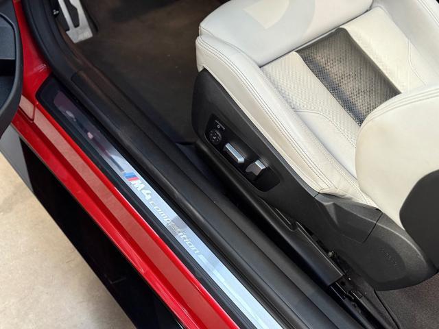 BMW M4 Competition M xDrive Cabrio Carbon Pack