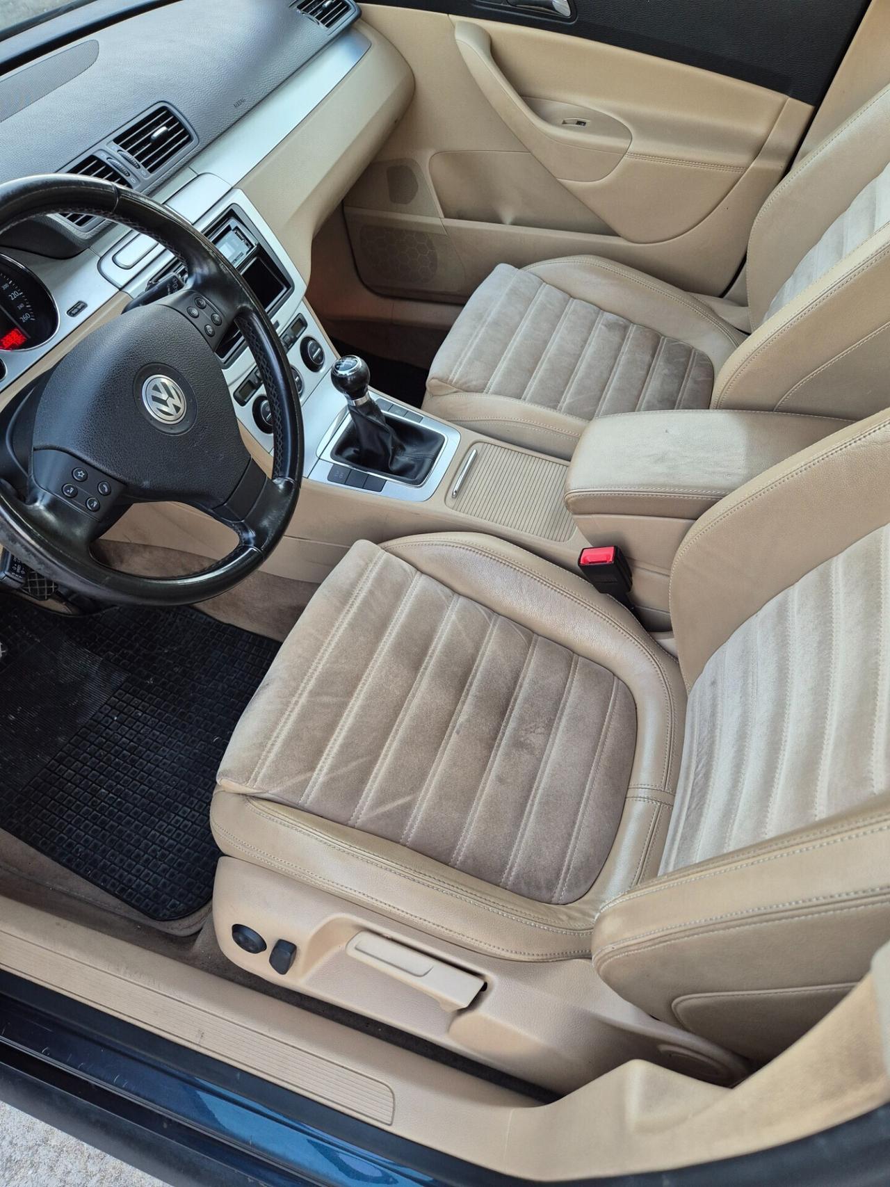 Volkswagen Passat 2.0 TDI DPF 4mot. Var. Highline