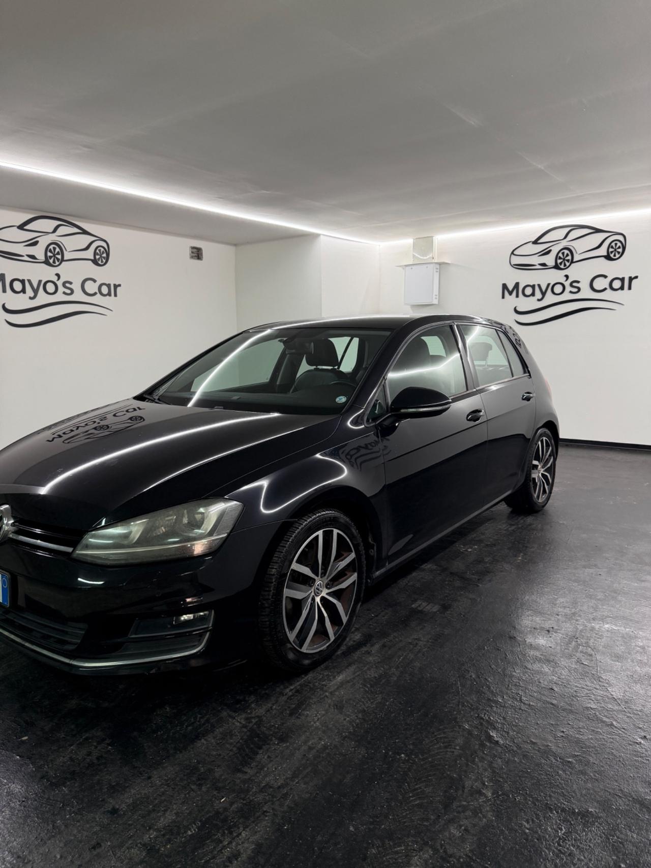 VOLKSWAGEN GOLF (anno 2013)