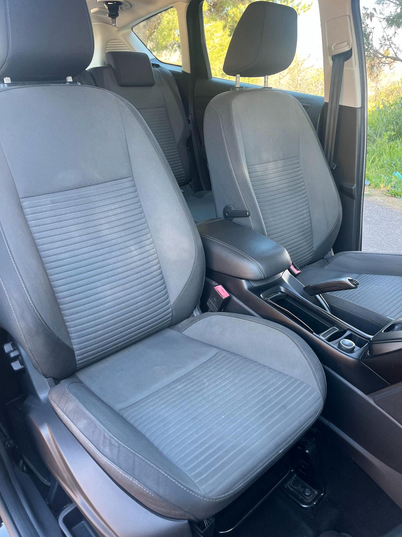 Ford C-Max 1.5 tdci Titanium s&s 120cv powershift