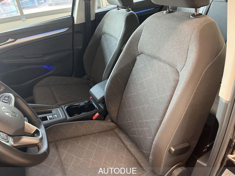 Volkswagen Golf 8 2.0 TDI SCR LIFE DSG 115 CV