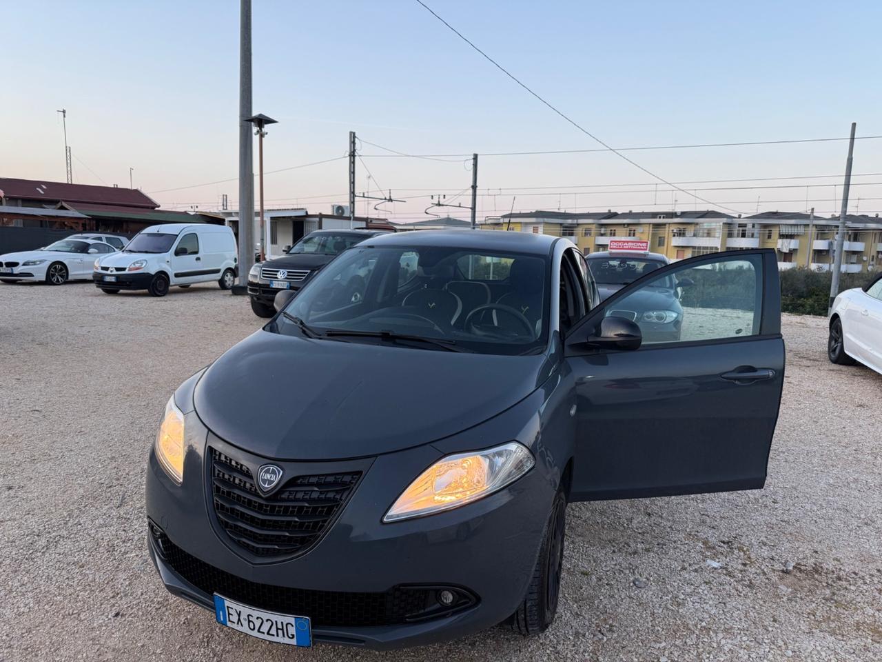 Lancia Ypsilon 2015 0.9 TwinAir Metano PERMUTE
