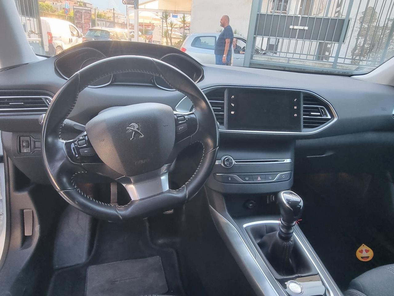 Peugeot 308 PureTech Turbo 130 S&S SW Allure