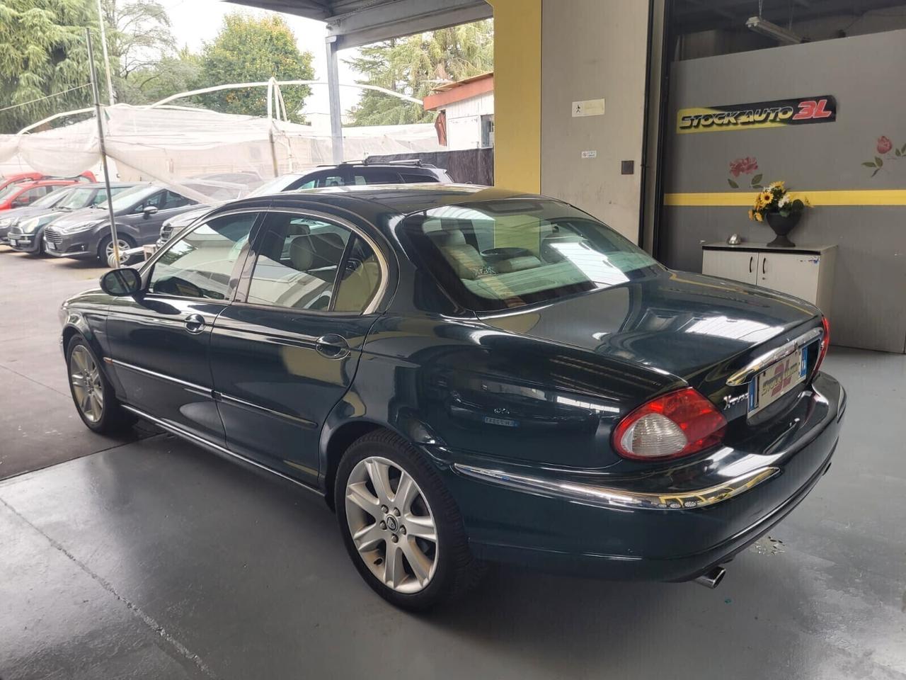 Jaguar X-Type 3.0 V6