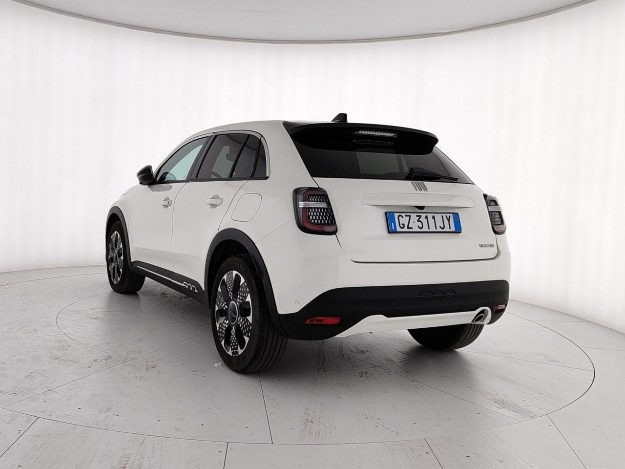 Fiat 600 Hybrid 110 CV DCT MHEV La Prima