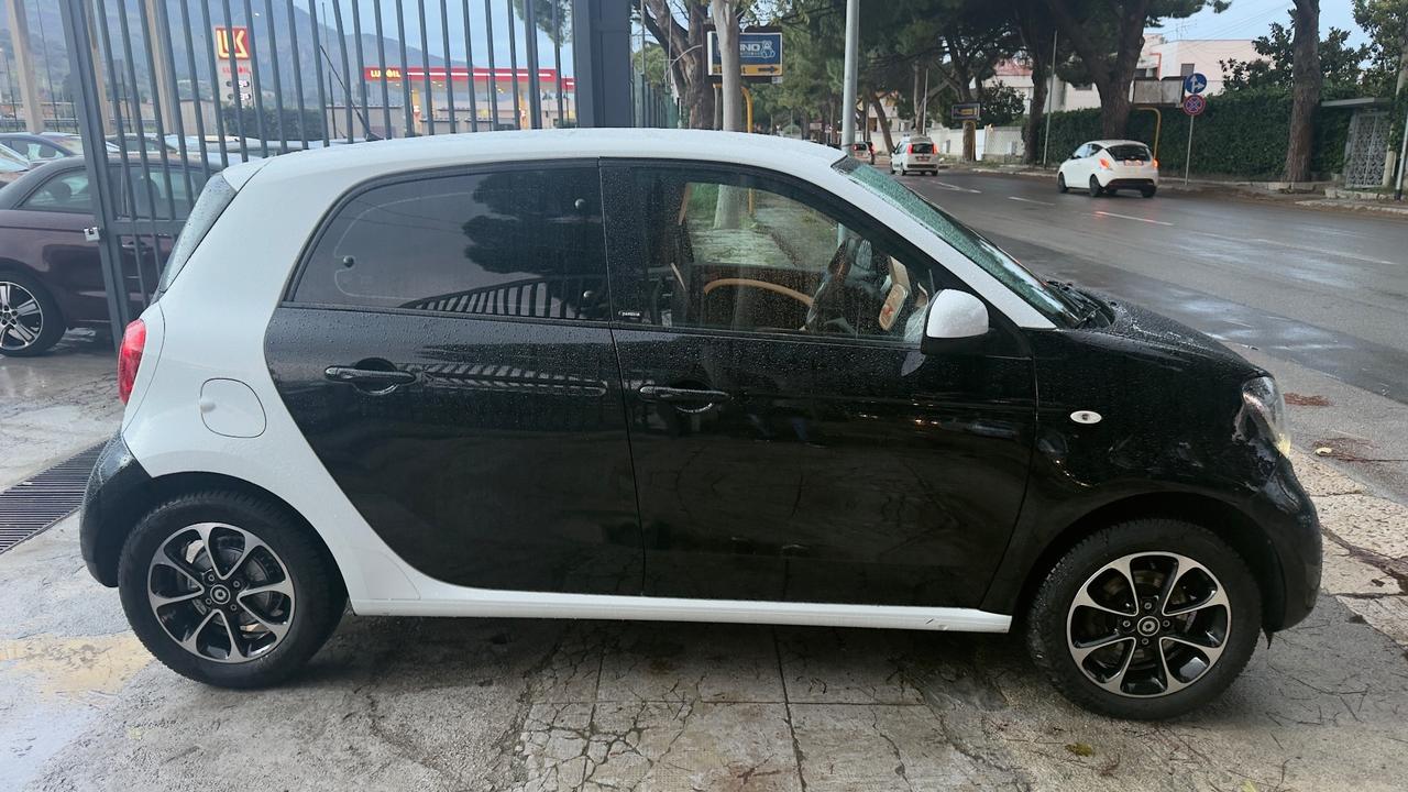 Smart ForFour 70 1.0 Passion