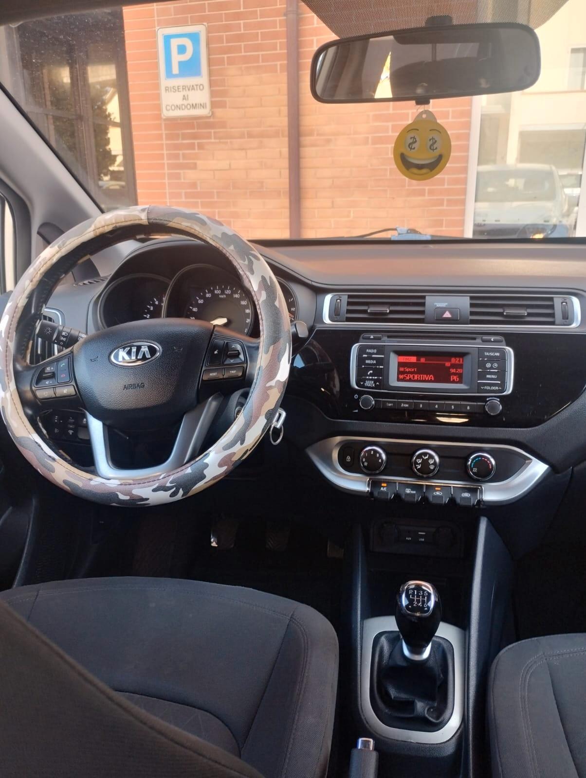 Kia Rio 1.1 CRDi 5p. Cool