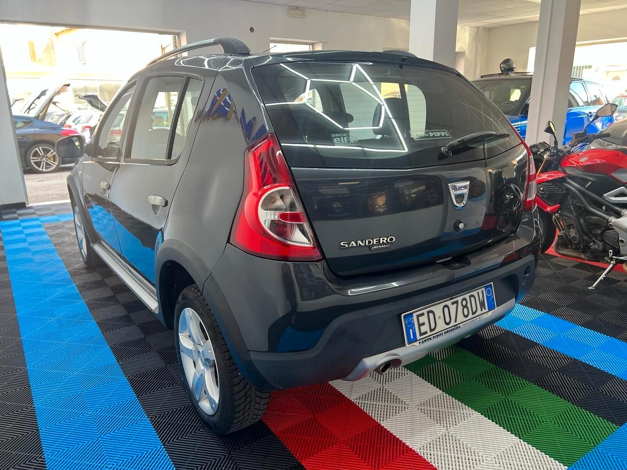 Dacia Sandero Stepway 1.6 8V 90CV -OK Neopatentati