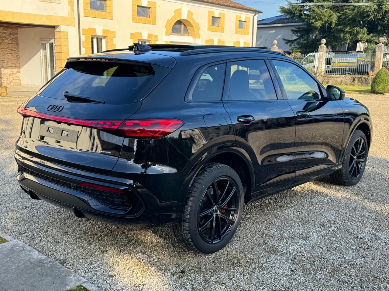 Audi Q5 TDI 150 kW mHEV+ S tronic quattro line edition