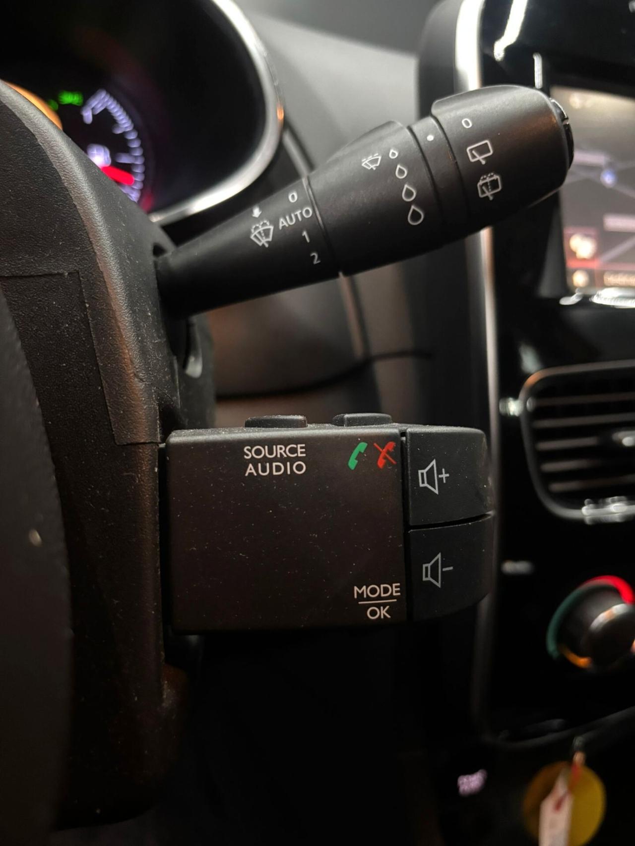 Renault Clio 0.9 TCe 12V 90CV Start&Stop 5 porte Energy Duel2