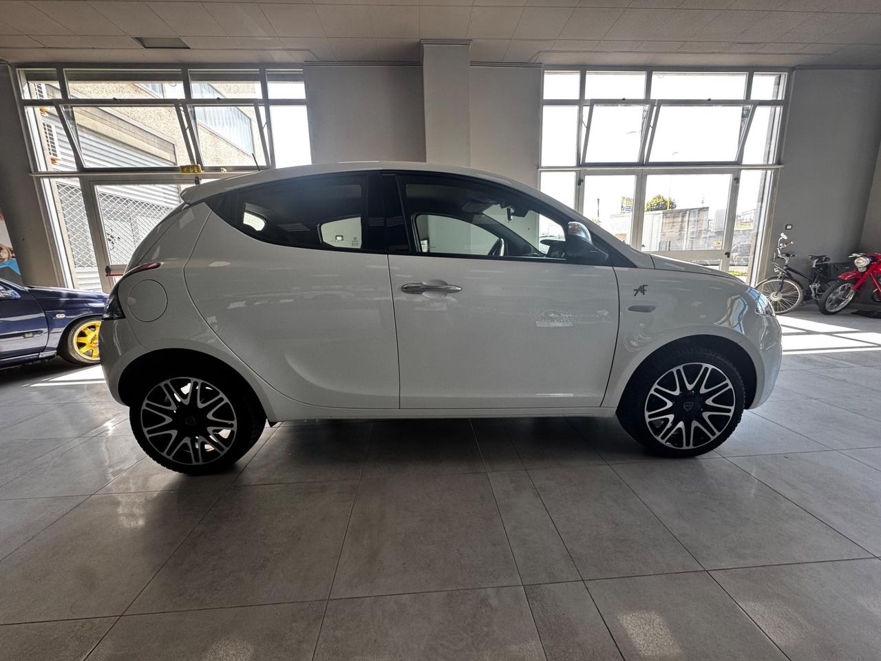 LANCIA YPSILON MY2023 GPL ALBERTA FERRETTI