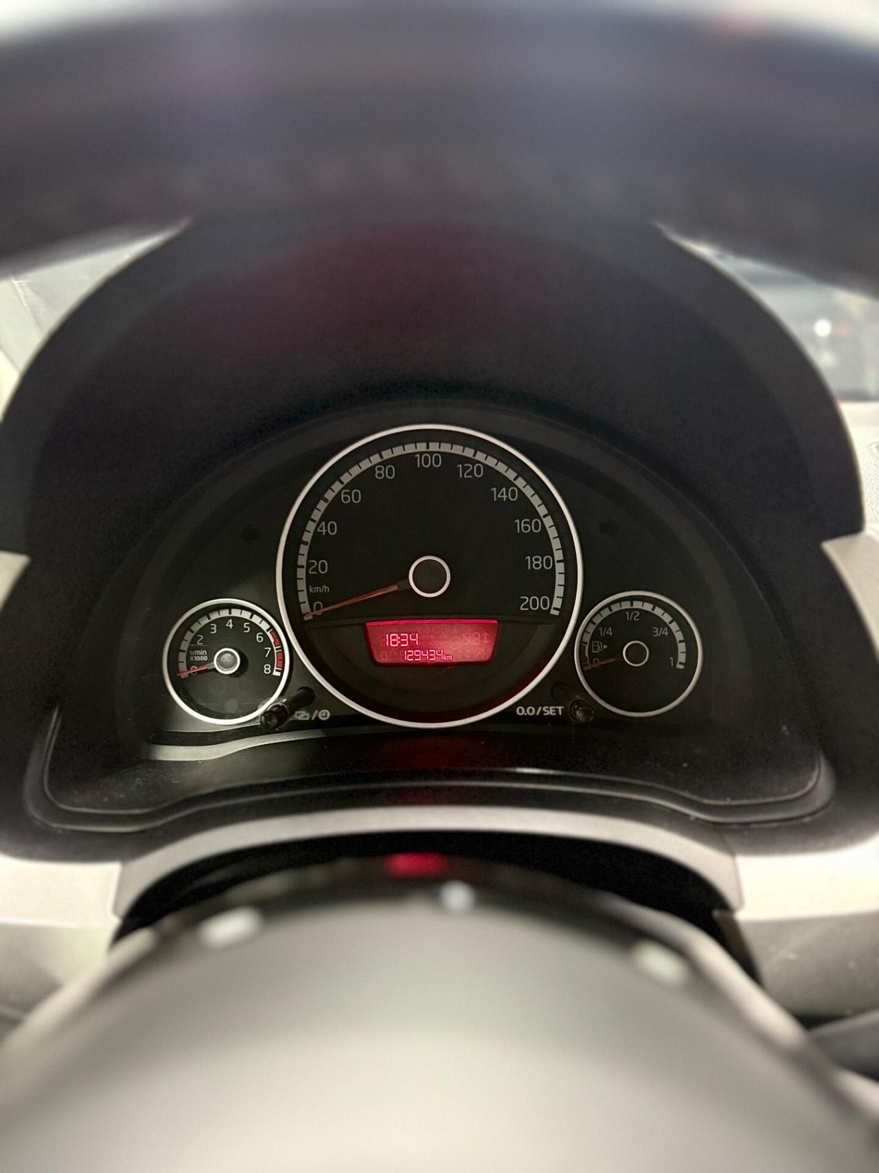 Volkswagen up! 1.0 75 CV 5p. cross ASG