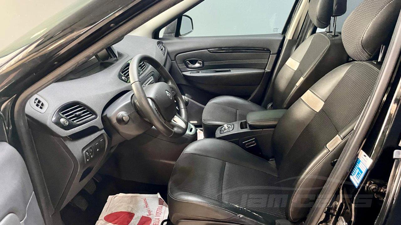 Renault Scenic X-Mod 1.5 dci Dynamique 110cv