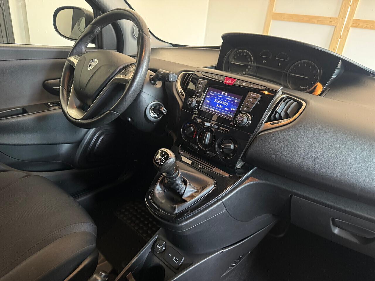 Lancia Ypsilon 1.0 FireFly Hybrid Gold - 2021