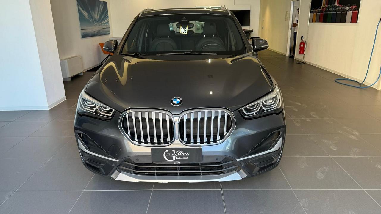 BMW X1 F48 2019 - X1 xdrive18d xLine