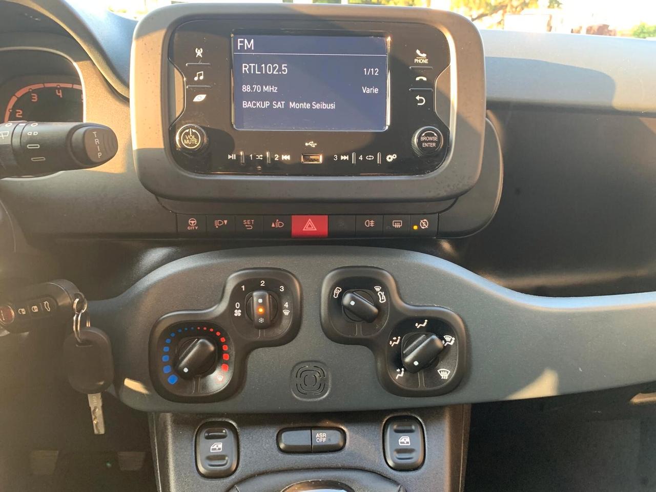 Fiat Panda 1.0 FireFly S&S Hybrid Uniprop. Neopat.