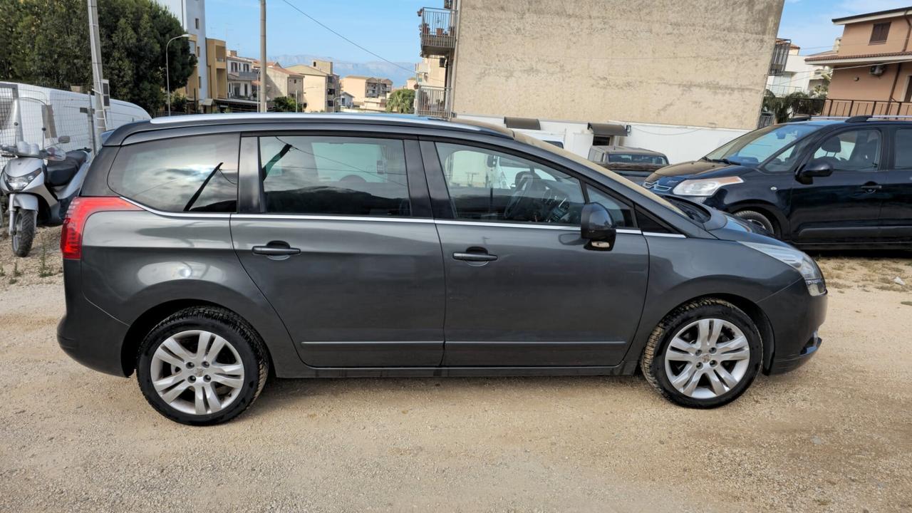 Peugeot 5008 2.0 HDi 163CV aut. Allure
