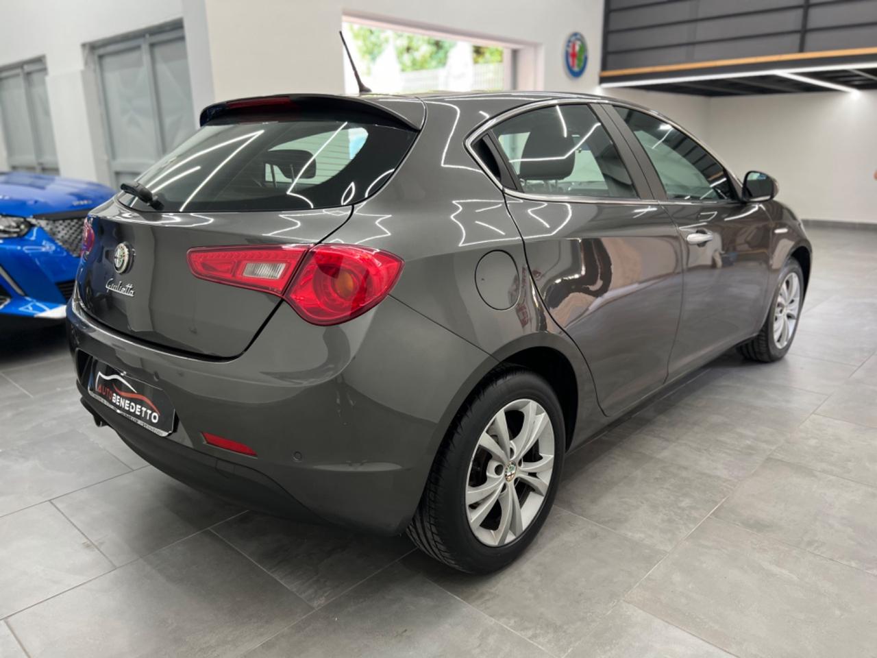 Alfa Romeo Giulietta 1.6 JTD 105 CV Distinctive 201
