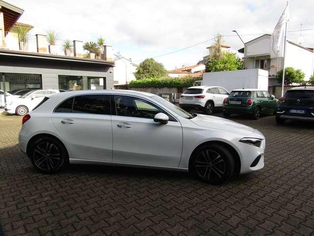 Mercedes-Benz A 180 BENZINA MHEV 136CV CAMBIO AUTO,FARI LED,CERCHI 17