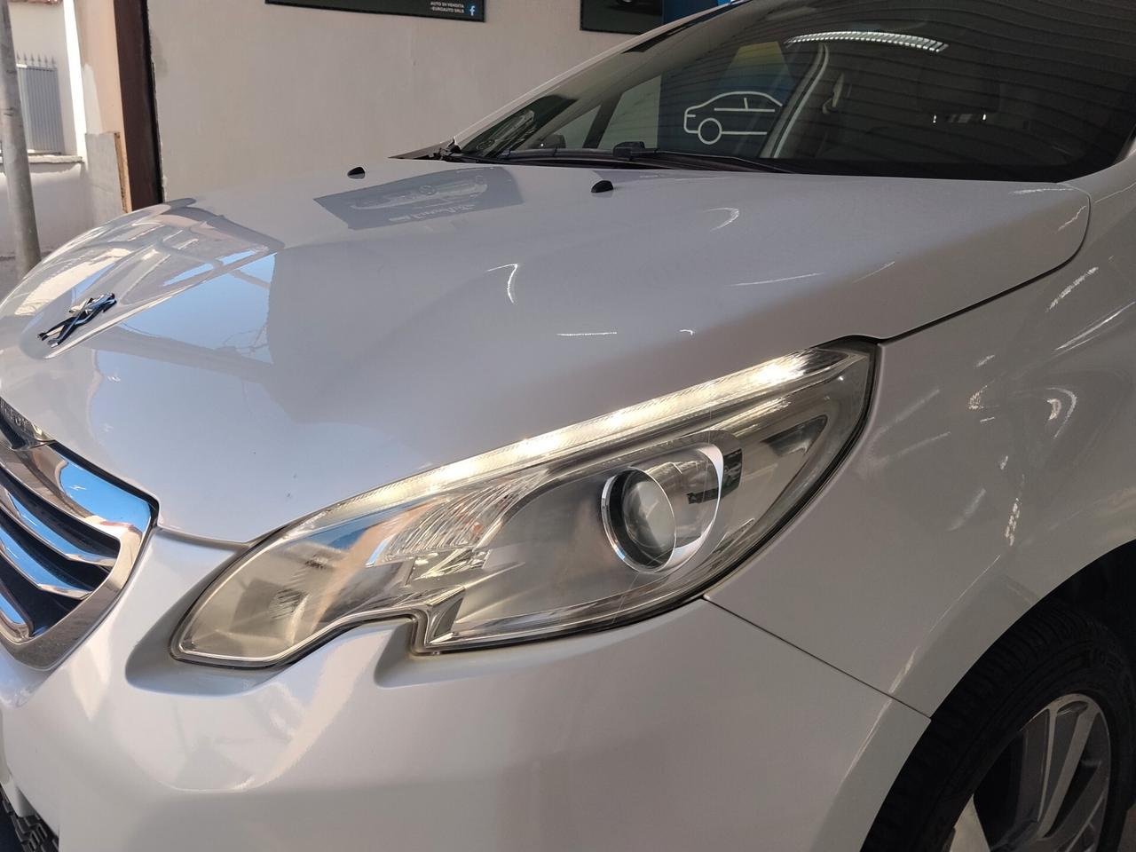 Peugeot 2008 1.6 diesel 2015 CON GARANZIA
