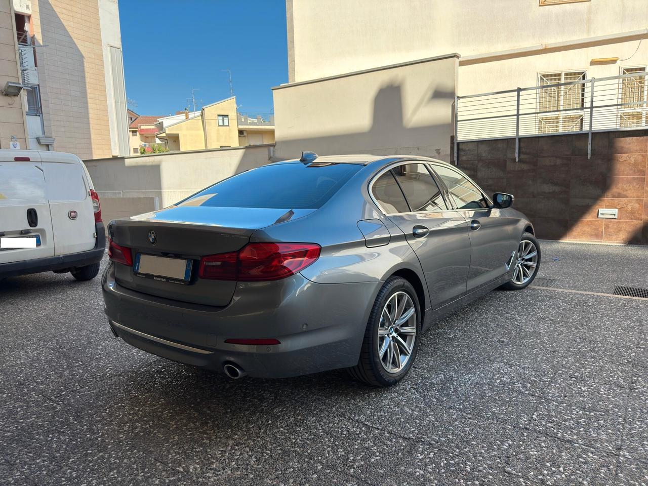 Bmw 520d 48V xDrive Luxury MHEV 190 cv