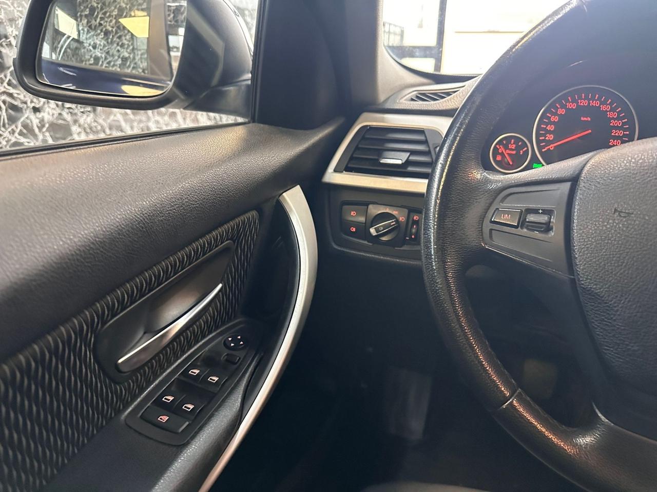 Bmw320d Modern Berlina