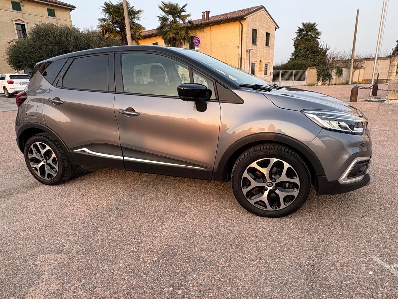 Renault Captur 1.5 dci anno 2017 km soli 108 mila