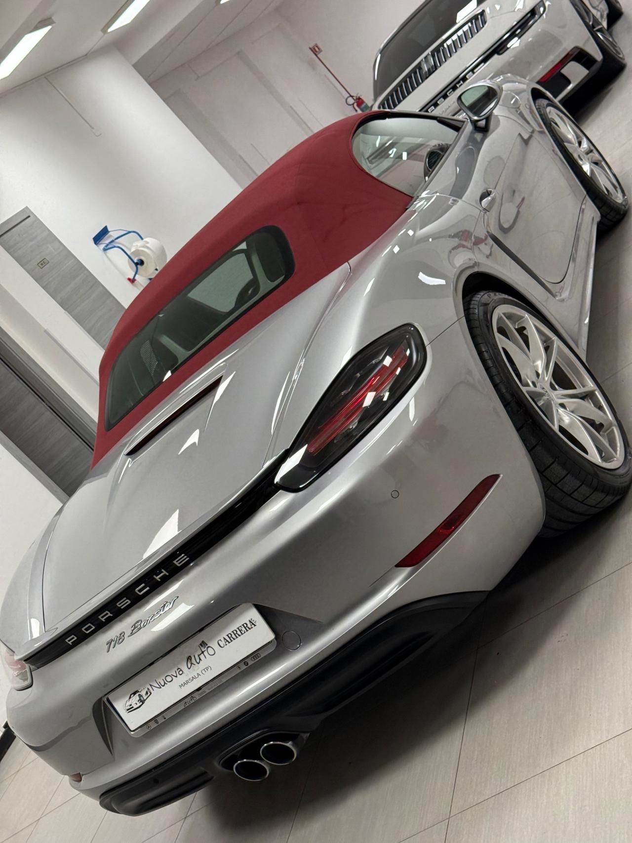 Porsche 718 Spyder Boxster 2.0