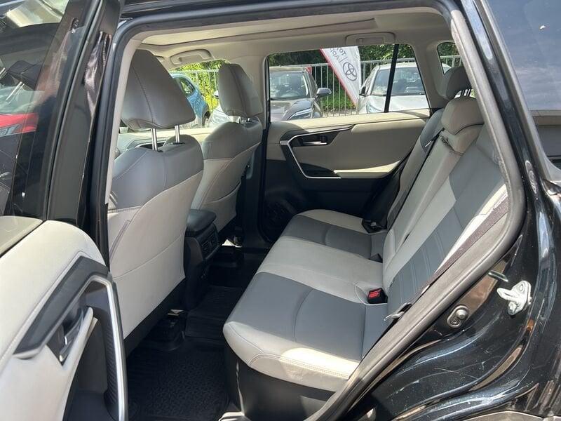 Toyota RAV4 2.5 Hybrid 2WD Lounge