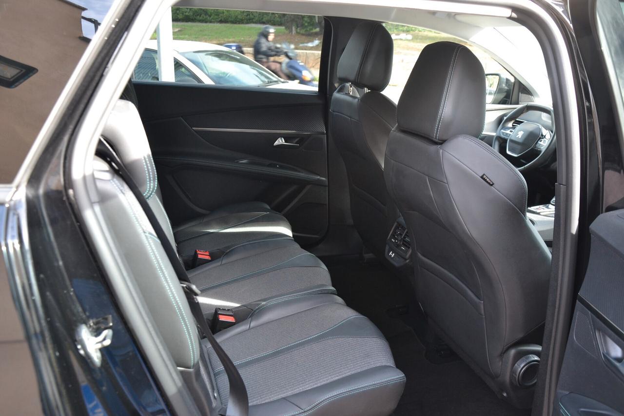 Peugeot 5008 BlueHDi 130 S&S EAT8 Allure Pack