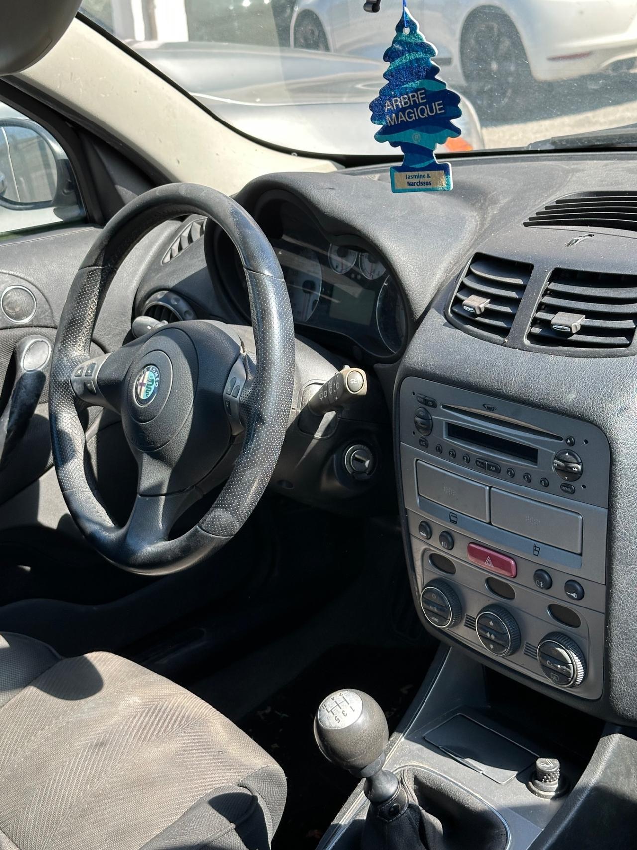 Alfa Romeo 147 1.9 JTD 120cv 2007 neopa