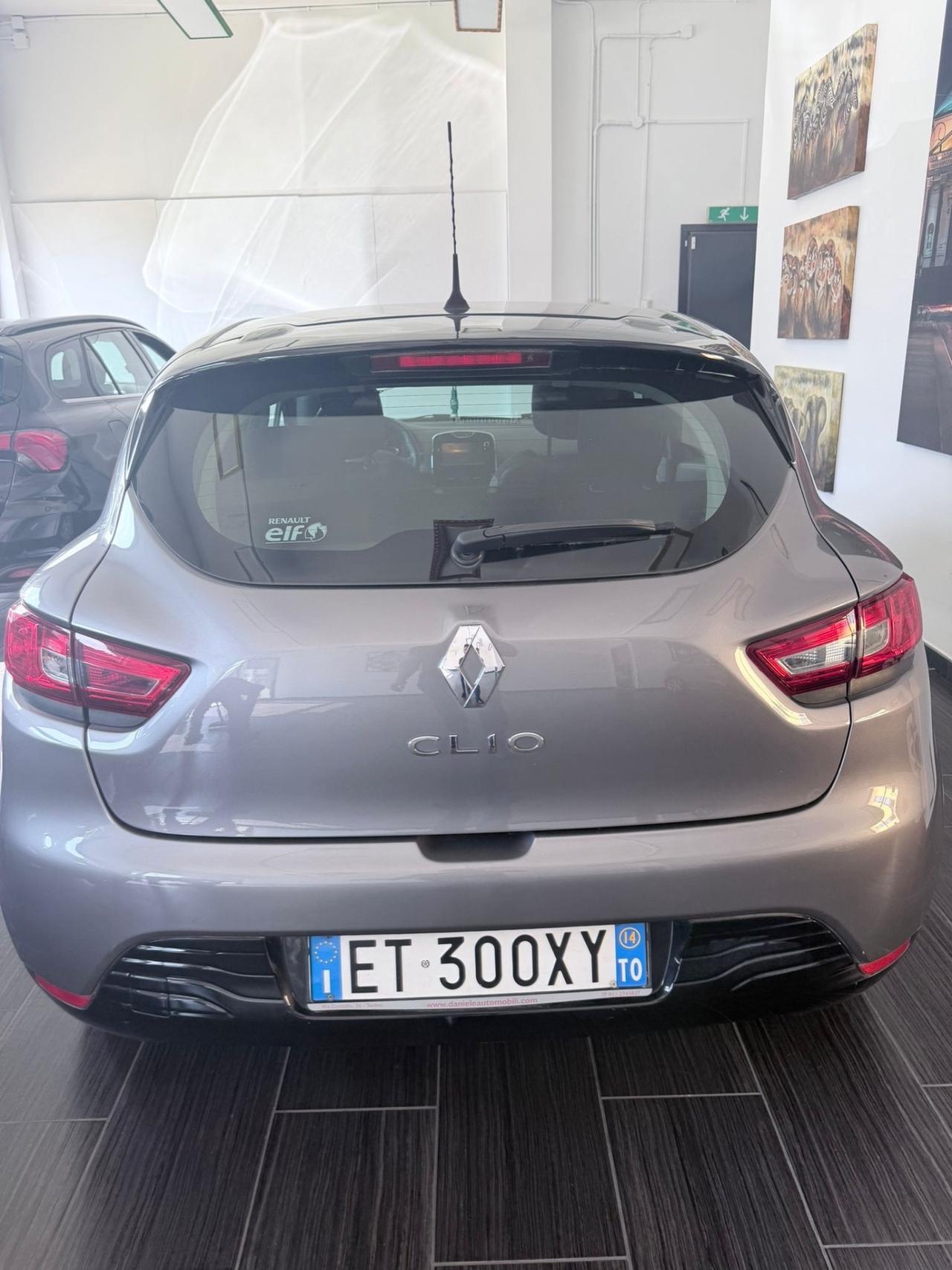 Clio 1.2 75CV GPL CASA MADRE