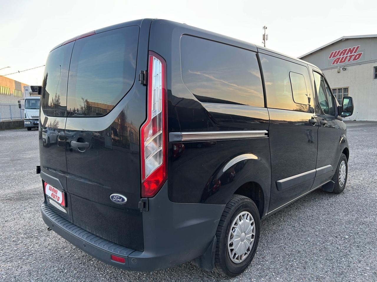Ford Tourneo Custom 2.2 TDCi 125CV