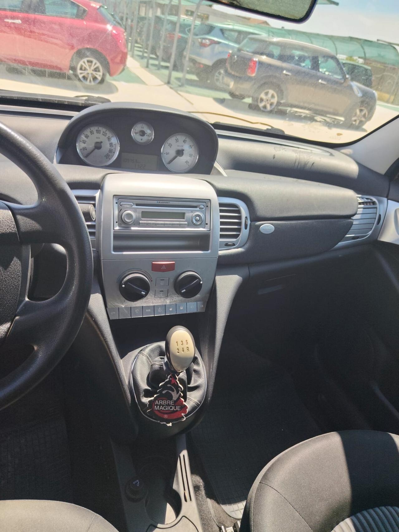 Lancia Ypsilon 1.2 Versus 2009