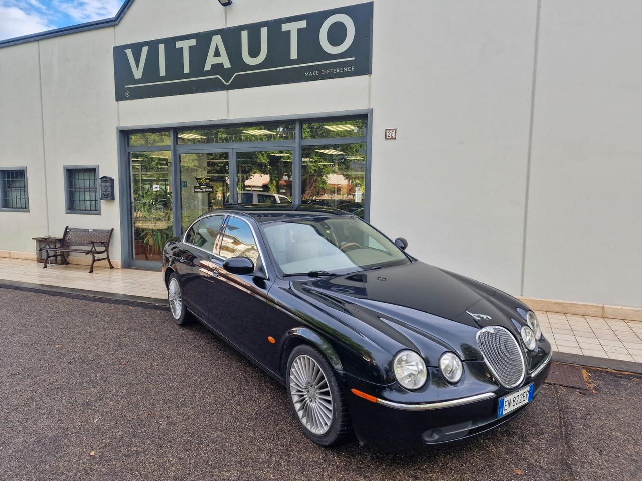 Jaguar S-Type 2.7 diesel V6 Executive