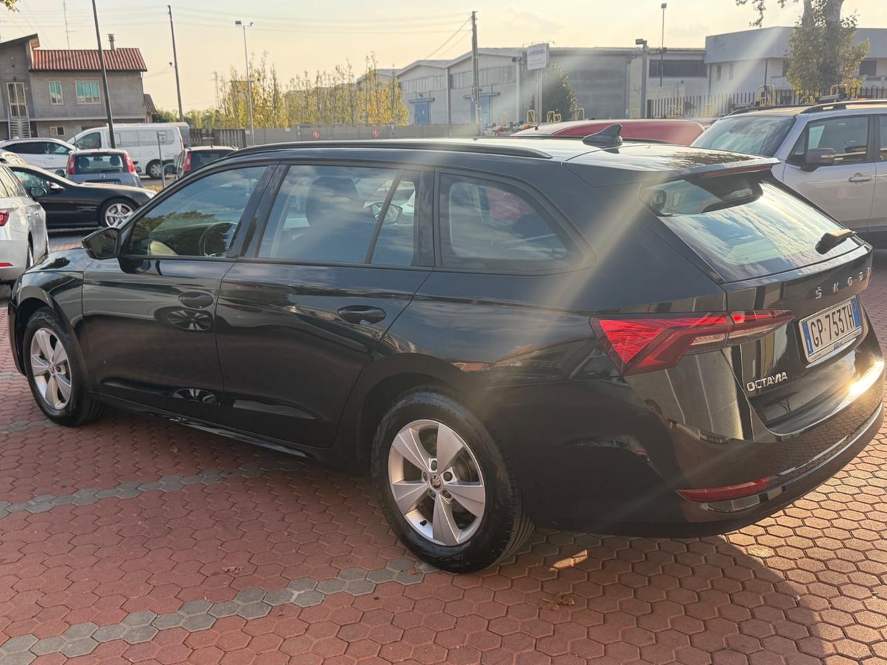 Skoda Octavia 2.0 TDI EVO SCR DSG Wagon Style