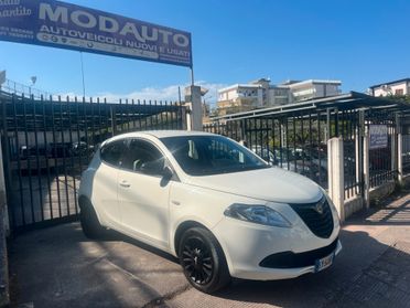Lancia Ypsilon 1.2 69 CV 5 porte X NeoPatentati