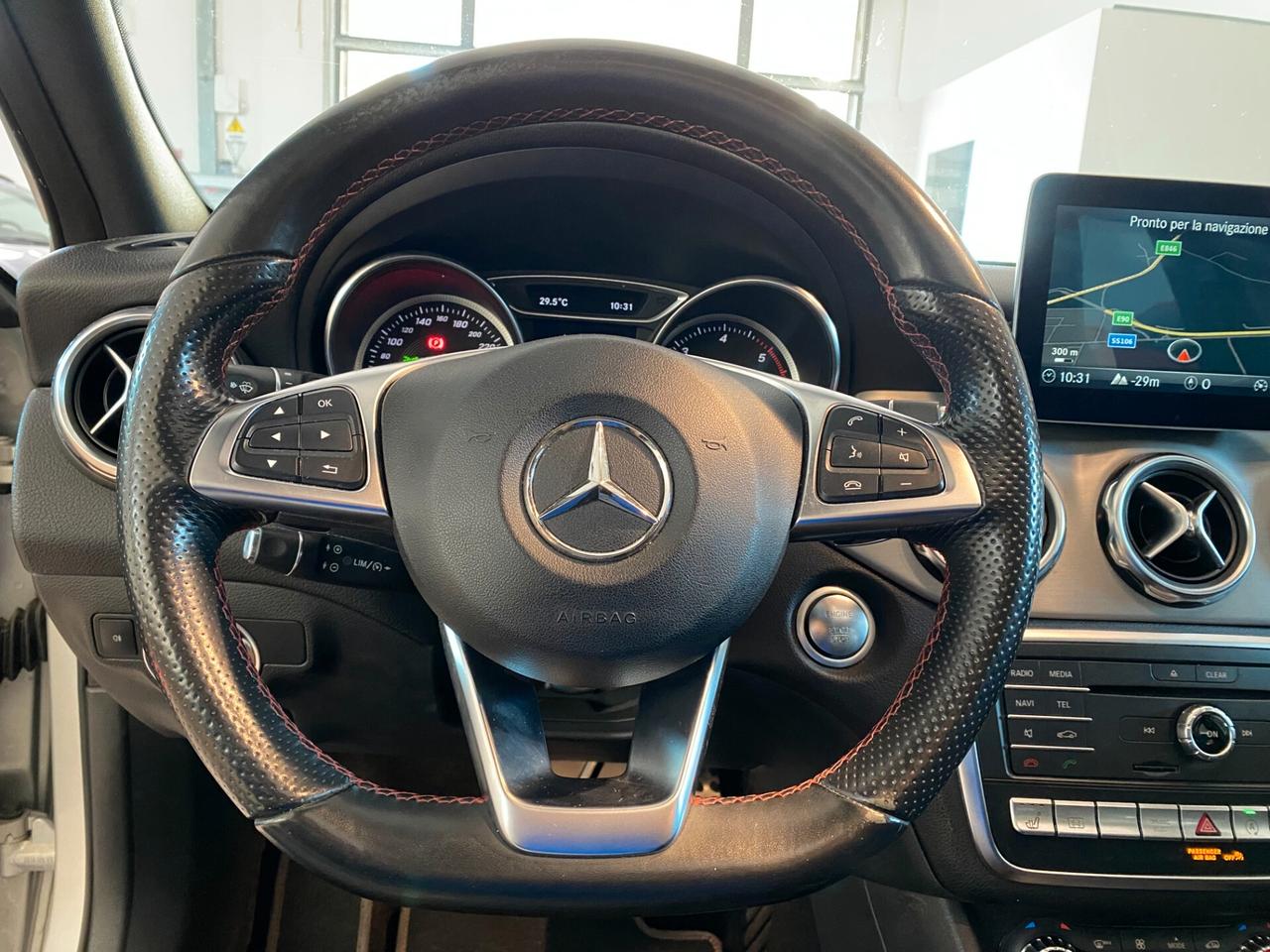 Mercedes-benz GLA200 d Automatic 4Matic Premium Amg