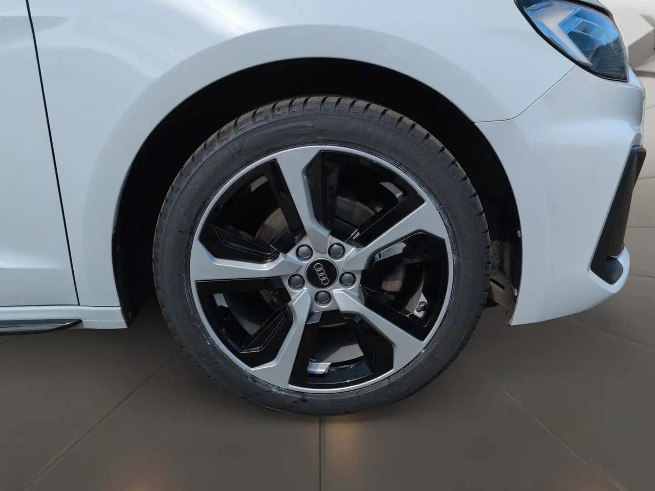 Audi A1 SPB 30 TFSI S tronic line edition