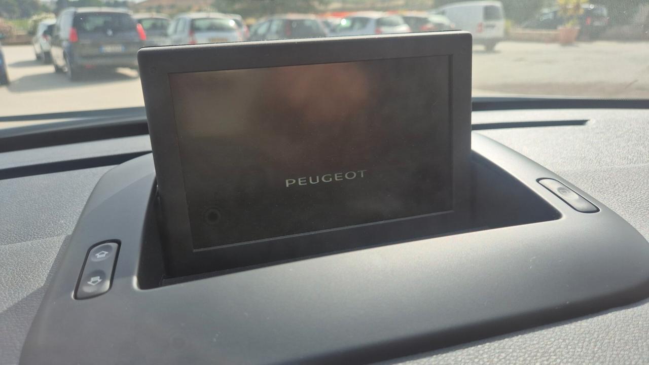 Peugeot 3008 1.6 HDi 115CV Business