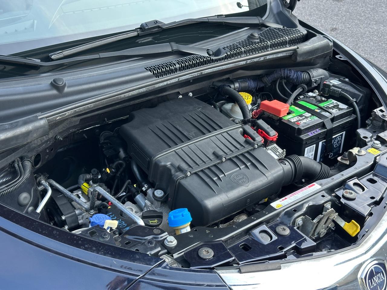 Lancia Ypsilon 1.2 69 CV 5 porte S&S Gold