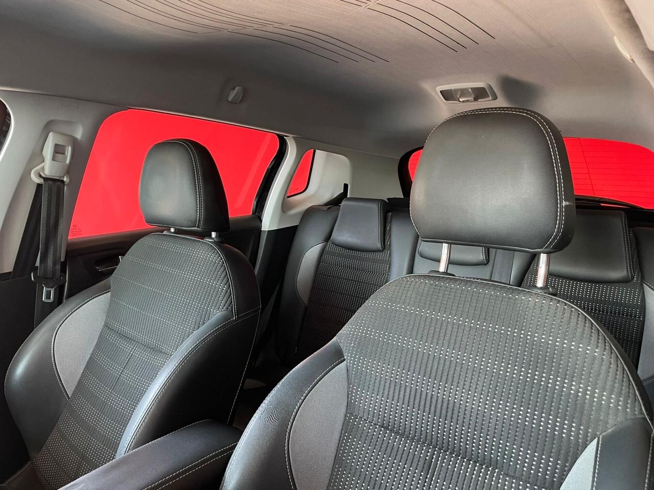 PEUGEOT 2008 1.6HDI ALLURE *NAVI-KAMERA*