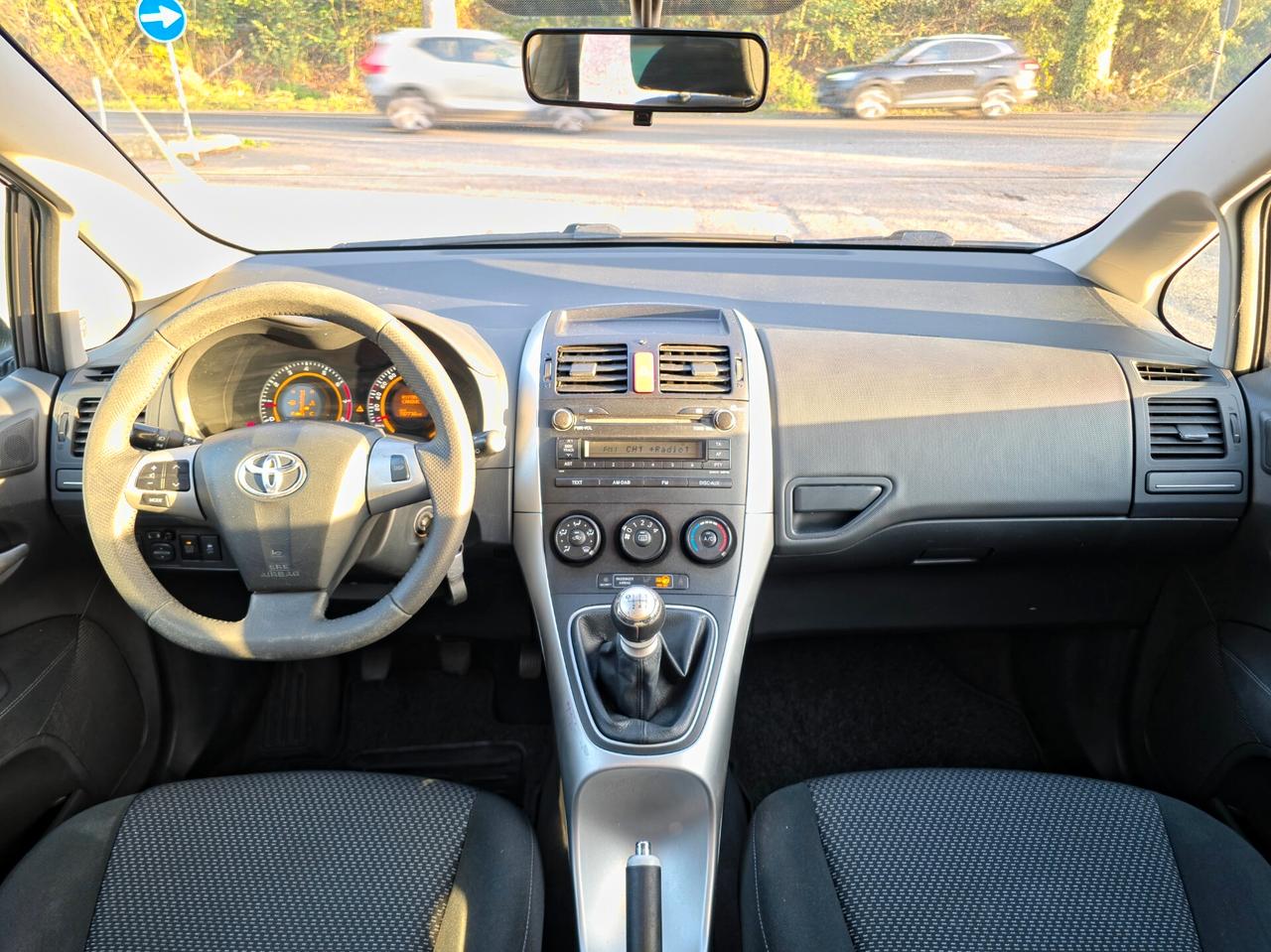 Toyota Auris 1.3 5 porte Sol CV-99 E5 Manuale NEO 2010