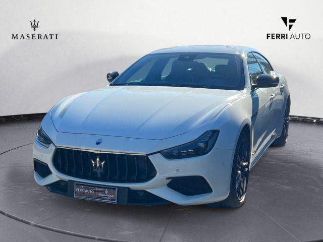 MASERATI Ghibli L4 330 CV MHEV Gransport