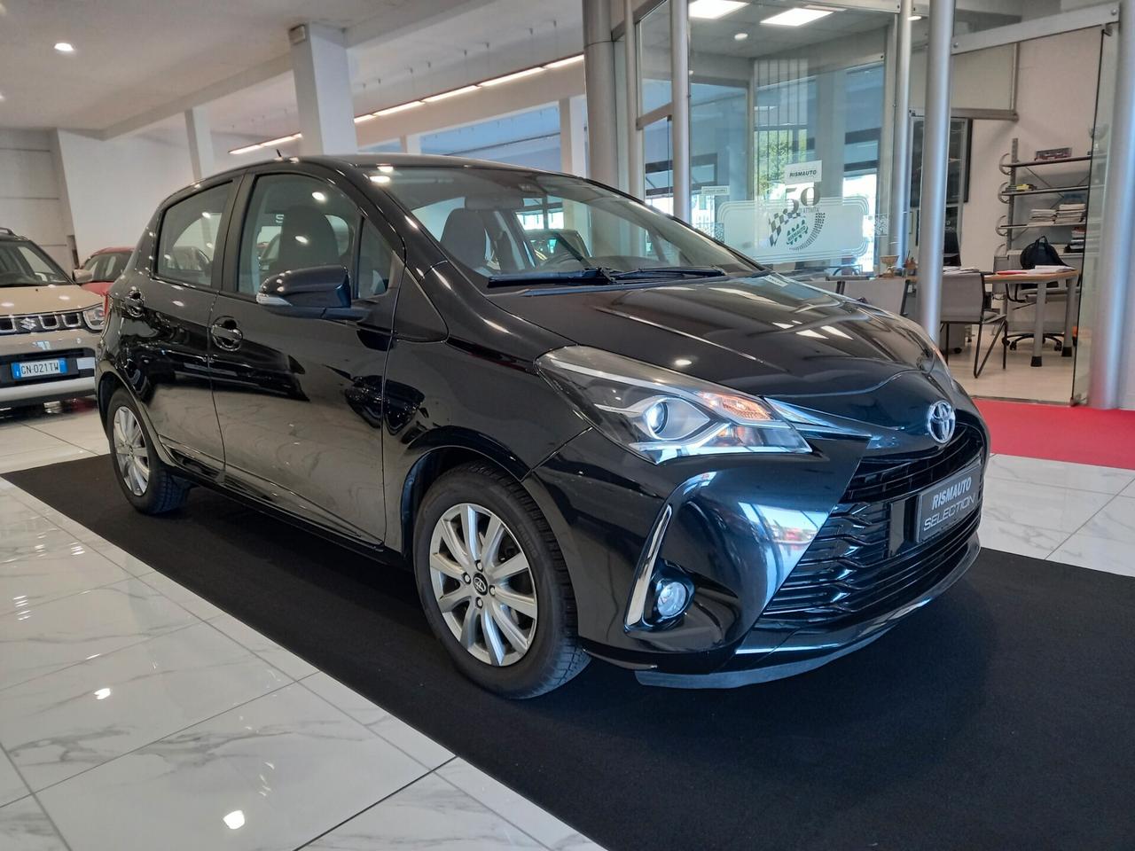 Toyota Yaris 1.0 72 CV 5 porte Lounge