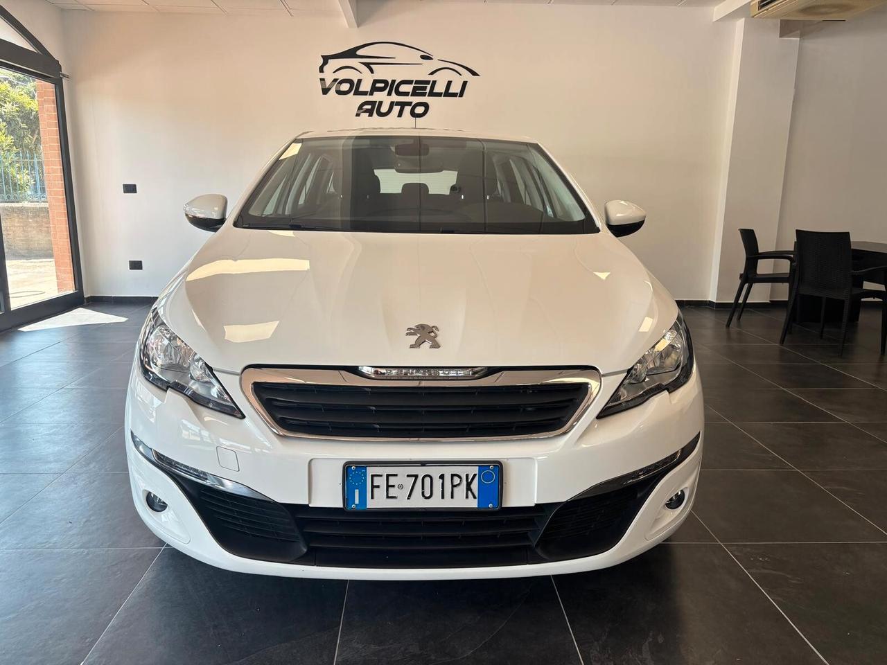 PEUGEOT 3008 ANNO 2016 DS 1.6 ADATTA NEOPATENTATI KM 140 MILA