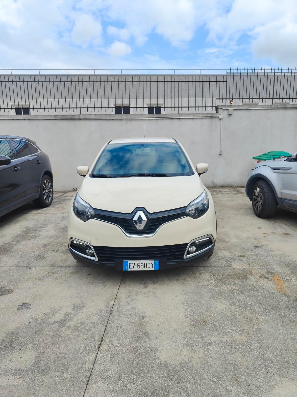 RENAULT CAPTUR -PRoV TOSCANA-ECCELLENTI CONDIZIONi